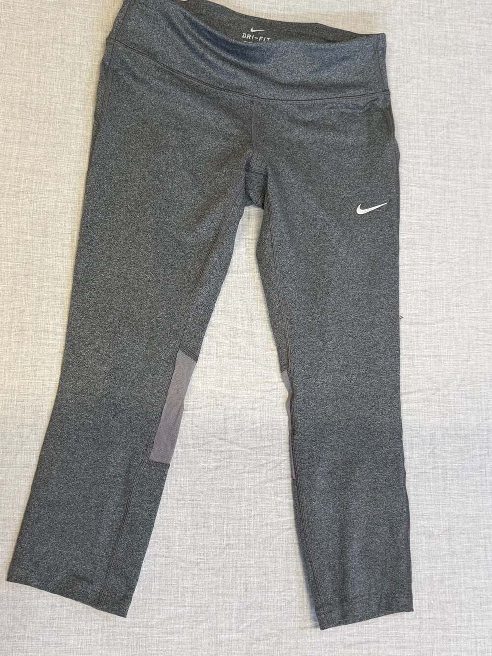 Nike Women's Dri-FIT Epic Run Tight Cropped Gray Leggings